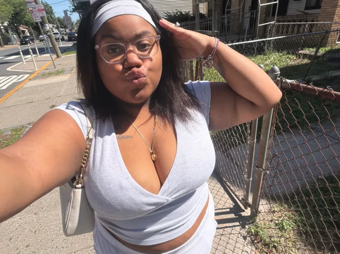 Jasmin Jones