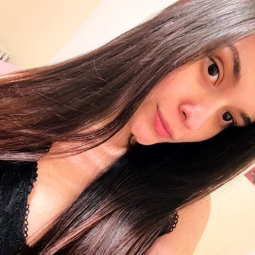 Daniela Lozada